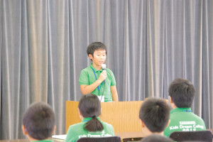 学生を代表して、小西啓人くんが講座を振り返り、将来の目標を話しました